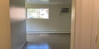 8376 Anthony Wayne Ave Gallery 2