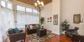 Amazing 3bd/2.5 Fairmount Home Gallery 1