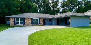 Quite Peaceful Home with Large Yard Gallery 1