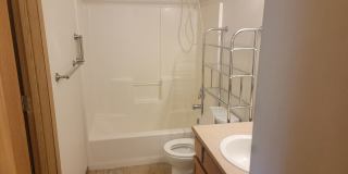 Nice 3 bedroom Duplex in the Valley Gallery 8