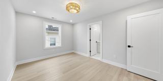 105 S Stratford Ave Gallery 53