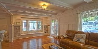 Beautifully Renovated Craftsman with Private Yard & Guest Suite in Prime Bankers Hill Gallery 6