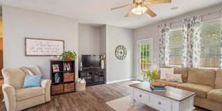 401 Peoria Boulevard Gallery 7