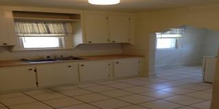 3 bed, 1 bath house just steps from Missouri State University Gallery 8