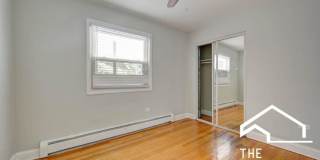 1735 West Bryn Mawr Ave. Gallery 5