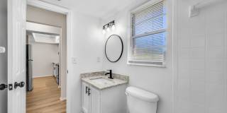 Renovated Apartment in the Heart of Carollwood Gallery 14