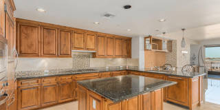 7175 E Camelback Road Gallery 4