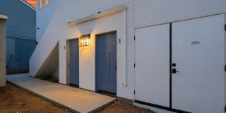 3075 Hawthorn Street Gallery 1