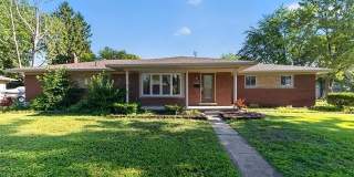 30110 Bentley Street Gallery 1