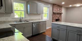 Recently Remodeled 3 Bed / 2 Bath near Mercy Hospital Gallery 8