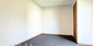 5517 Douglas Gallery 2