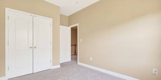 23312 Brewers Tavern Way Gallery 23