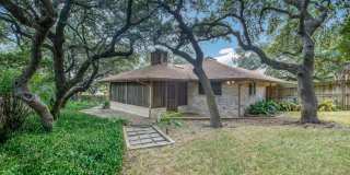 Great one story home with brick exterior on oak covered cul de sac lot Gallery 17
