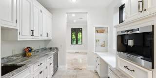 4555 W SWANN AVENUE Gallery 22