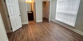 111 Armand Oaks Gallery 13