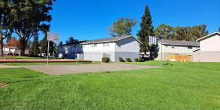 Updated home has lots to offer! - $250 off the first month's rent Gallery 23