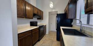 3Bed/2Bath Home at Union Hills/32nd St! Ready for Immediate Move-In! Gallery 1