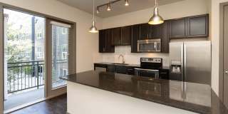 Crest at Park Central Apartments Gallery 3