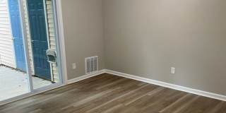 Remodeled Updated Townhome in Great Kennesaw Location! Near Kennesaw State University, Interstates and Shopping! Remodeled Updated Townhome in Great Kennesaw Location! Near Kennesaw State University, Interstates and Shopping! Gallery 5
