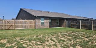 Nice Newer Duplexes Near XNA and Bentonville Gallery 19