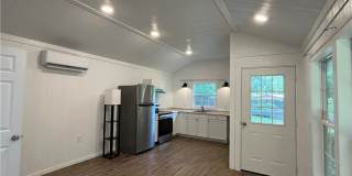 3129 N Page Avenue Gallery 13