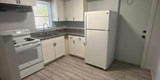 ** 1 BED\1 BATH HOME IN FORT MYERS IN THE RIVER DISTRICT AVAILABLE FOR A LONG-TERM TENANT -- LARGE AND SMALL DOGS ALLOWED -- CATS ALLOWED *** Gallery 1