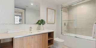 Clara Bay Harbor I Gallery 13