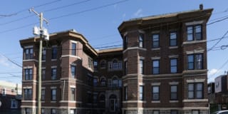 Walnut Court Gallery 1