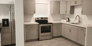Stunning Apartment  at 467 Golden Isles Drive Gallery 13