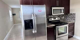 2213 NE 3rd Avenue unit: 2215 Gallery 6