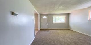 Spacious Three Bedroom Two Bath Home Gallery 1