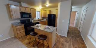 Four Seasons Apartment Homes Gallery 3