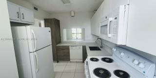 8429 Forest Hills Dr Gallery 1