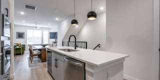 LUXURY 3-BEDROOM TOWNHOUSE AT GRAYSON HOUSE Gallery 8