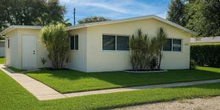 4961 SW 28th Terrace Gallery 2