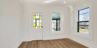 23 Lincoln Avenue Gallery 18