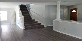 Huge 4 bed 2.5 bath house newly renovated Gallery 8