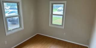 Available July 1st! 4-Bedroom, 1-Full Bathroom Home in Convenient Springdale Location Gallery 10