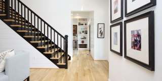 Beautiful, Custom-Built Lochlyn Hill Home Gallery 18