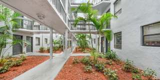 1950 North Congress Avenue, #404 - 404HOA PRESIDENTIAL GOLFVIEW Gallery 14