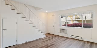 Pruneyard West Gallery 25