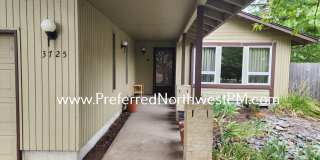 Beautiful 3 Bedroom Home off Garden Way Gallery 1