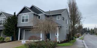 Charming 3-BR Felida Rental with Fenced Yard & Private Patio Charming 3-BR Felida Rental with Fenced Yard & Private Patio Gallery 3