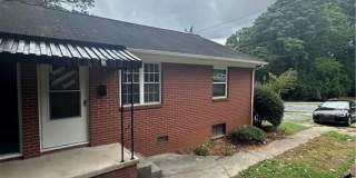 1114 W Academy Street Gallery 1