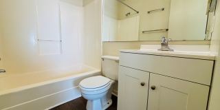3 Bedroom 2 Bath Condo Gallery 16