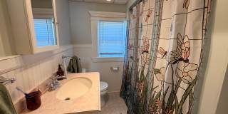 Charming Four Bedroom Home on SE Side! Gallery 32