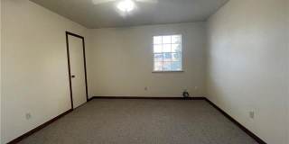4204 CHATEAU Boulevard Gallery 11