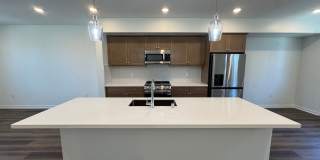 Never-Lived-In, Beautifully Upgraded Three-Story Condo Gallery 14