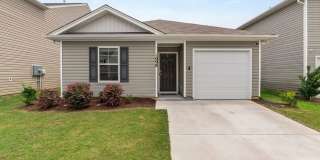 Wonderful Four Bedroom Home. Minutes Away from Ft. Jackson! Gallery 1