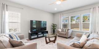 Beautiful 4 Bedroom 2.5 Baths Homes Gallery 16